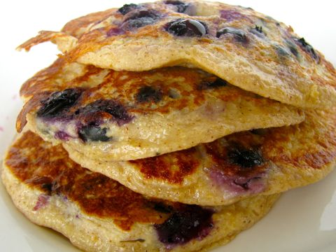 Protein-rich Blueberry Pancakes